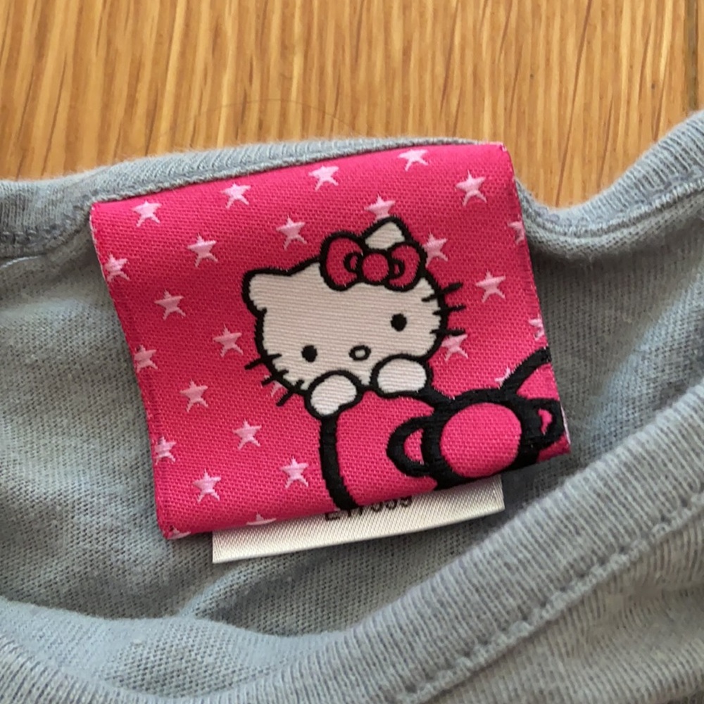 Tops Bundle - Picture 4 of 11